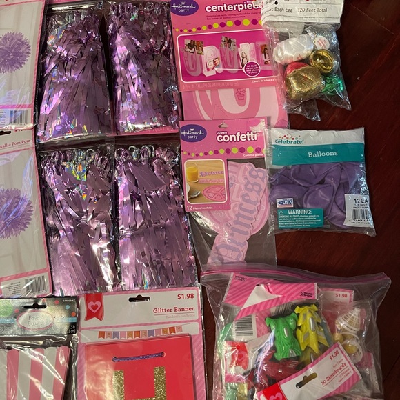 Lot of 100+ Party supplies!! Lavender & Pink color - Picture 5 of 14